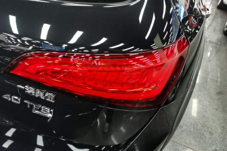 Used Audi Q5 2017 Plus 40 TFSI Technology Model Right Rear Taillight