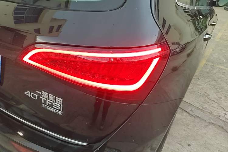 Used Audi Q5 2017 40 TFSI Ambition Edition Right Rear Taillight