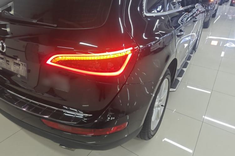 Used Audi Q5 2017 40 TFSI Ambition Edition Right Rear Taillight