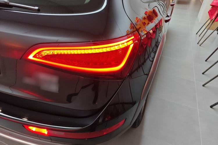 Used Audi Q5 2017 Plus 40 TFSI Technology Model Right Rear Taillight