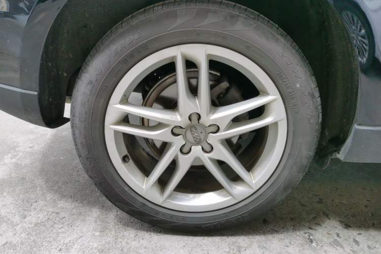 Used Audi Q5 2017 40 TFSI Technology Edition Right Rear Wheel Hub