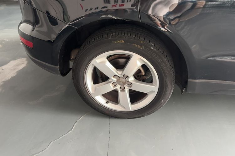 Used Audi Q5 2017 40 TFSI Ambition Edition Right Rear Wheel Hub