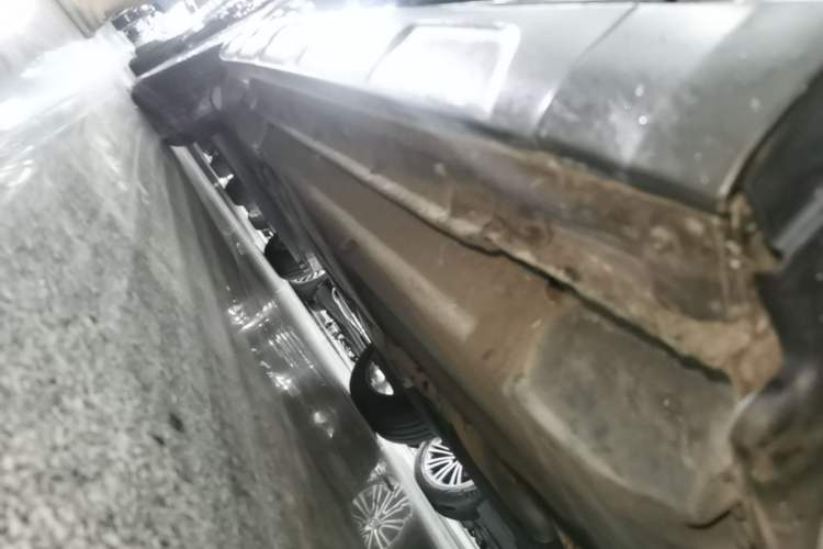 Used Audi Q5 2017 Plus 40 TFSI Technology Model Right Side Sill