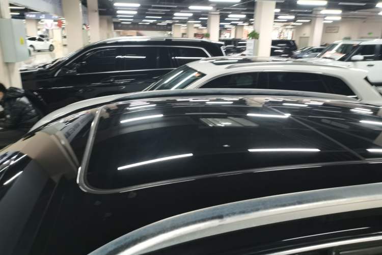 Used Audi Q5 2017 Plus 40 TFSI Technology Model Roof