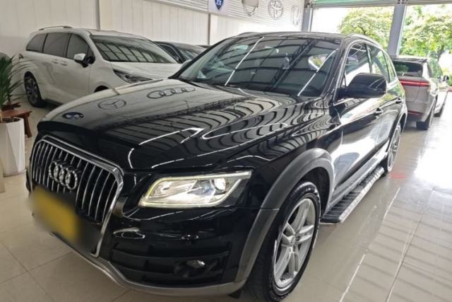 Used Audi Q5 2017 Plus 40 TFSI Technology Model