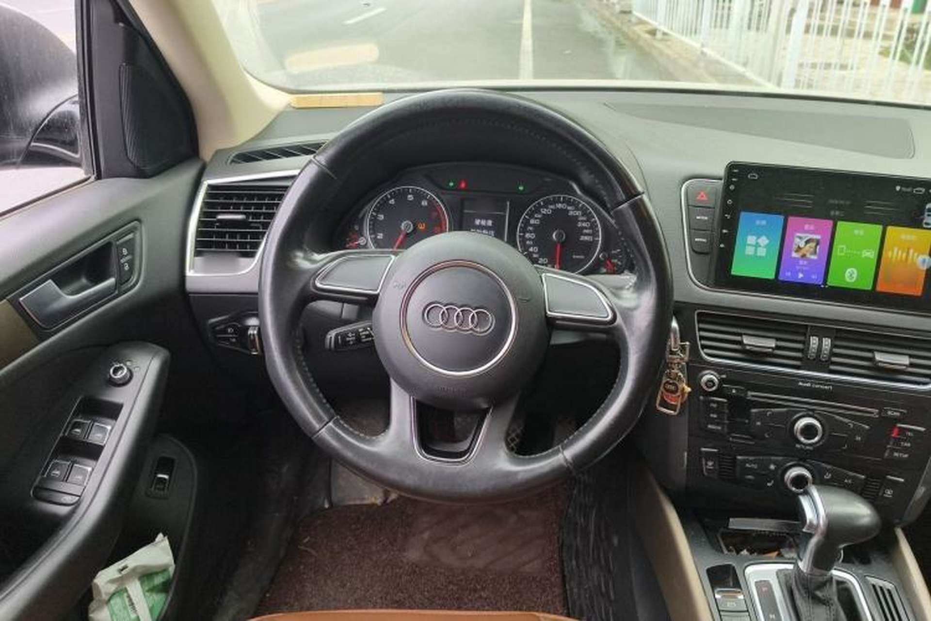 Used Audi Q5 2017 Plus 40 TFSI Ambition Model Steering Wheel