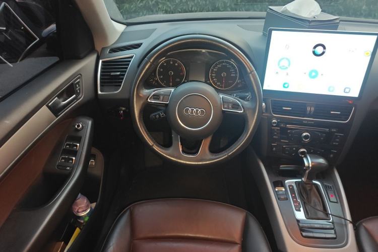 Used Audi Q5 2017 Plus 40 TFSI Ambition Model Steering Wheel
