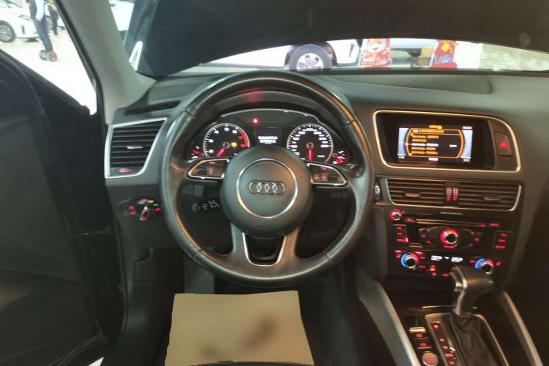 Used Audi Q5 2017 Plus 40 TFSI Technology Model Steering Wheel