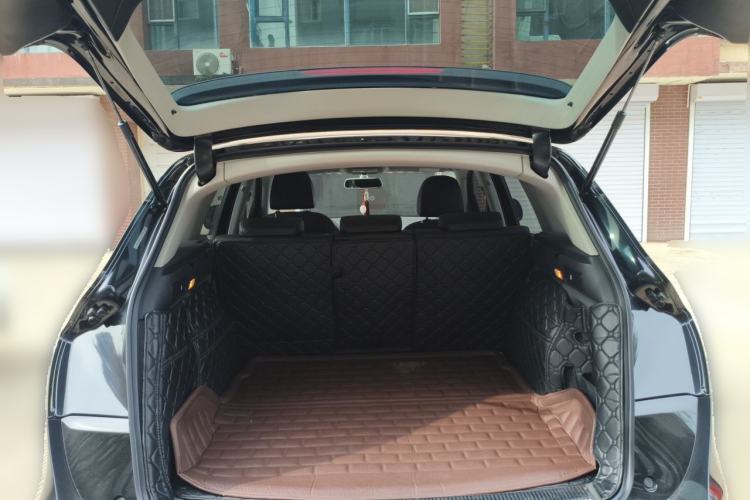 Used Audi Q5 2017 Plus 40 TFSI Technology Model Trunk