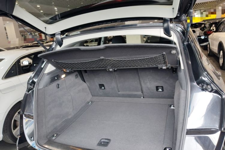 Used Audi Q5 2017 Plus 40 TFSI Technology Model Trunk