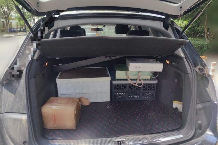 Used Audi Q5 2017 Plus 40 TFSI Ambition Model Trunk