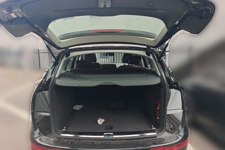 Used Audi Q5 2017 40 TFSI Ambition Edition Trunk