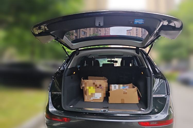 Used Audi Q5 2017 Plus 40 TFSI Technology Model Trunk