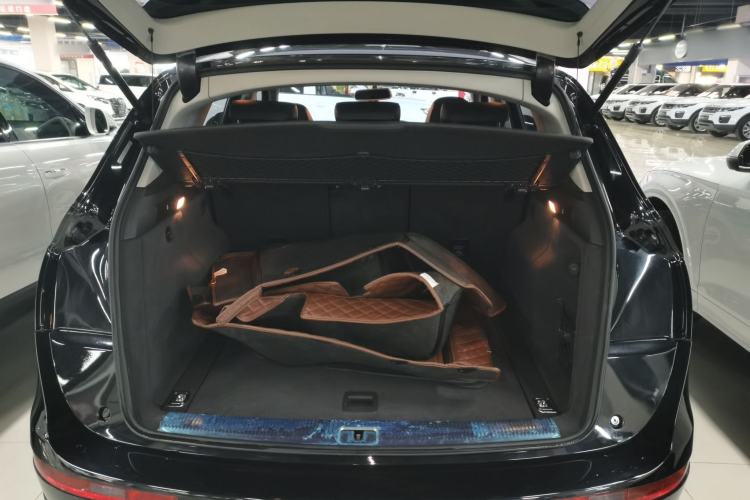 Used Audi Q5 2017 Plus 40 TFSI Technology Model Trunk