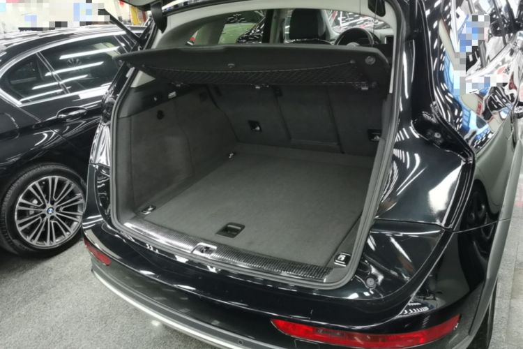 Used Audi Q5 2017 Plus 40 TFSI Technology Model Trunk