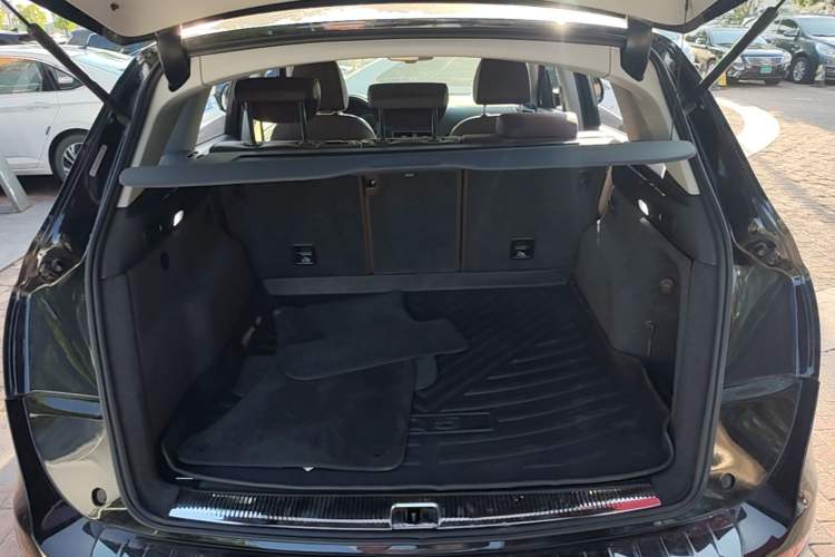 Used Audi Q5 2017 40 TFSI Technology Edition Trunk