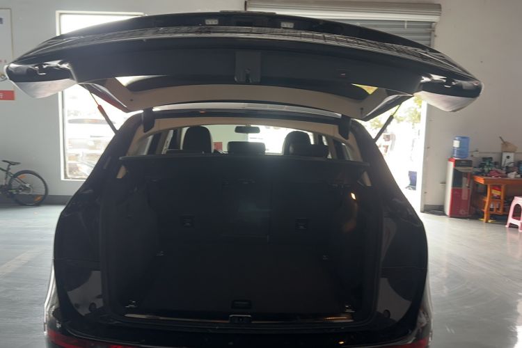 Used Audi Q5 2017 40 TFSI Ambition Edition Trunk