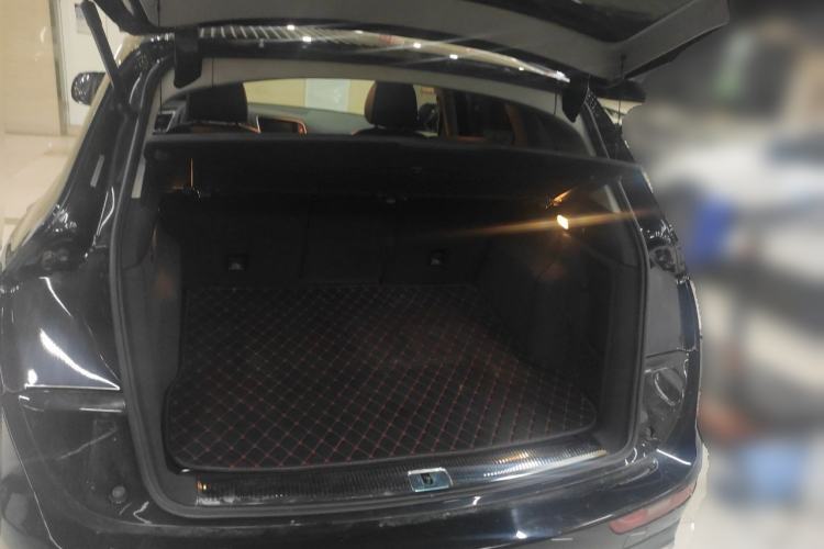 Used Audi Q5 2017 Plus 40 TFSI Comfort Model Trunk