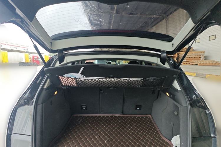 Used Audi Q5 2017 Plus 40 TFSI Technology Model Trunk