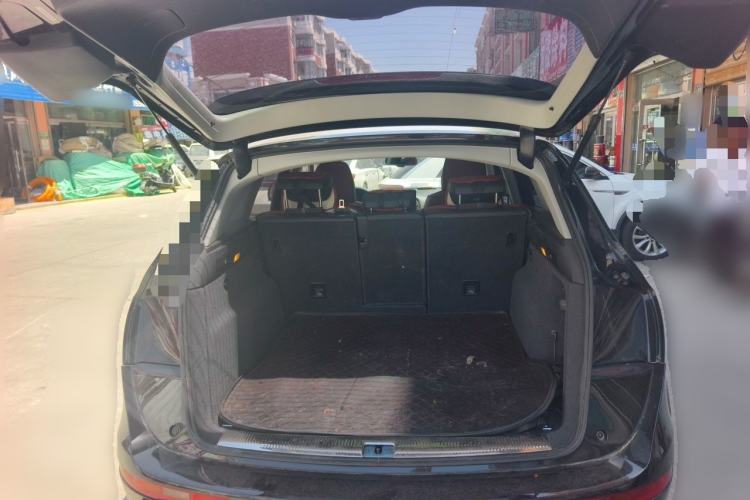 Used Audi Q5 2017 Plus 40 TFSI Technology Model Trunk