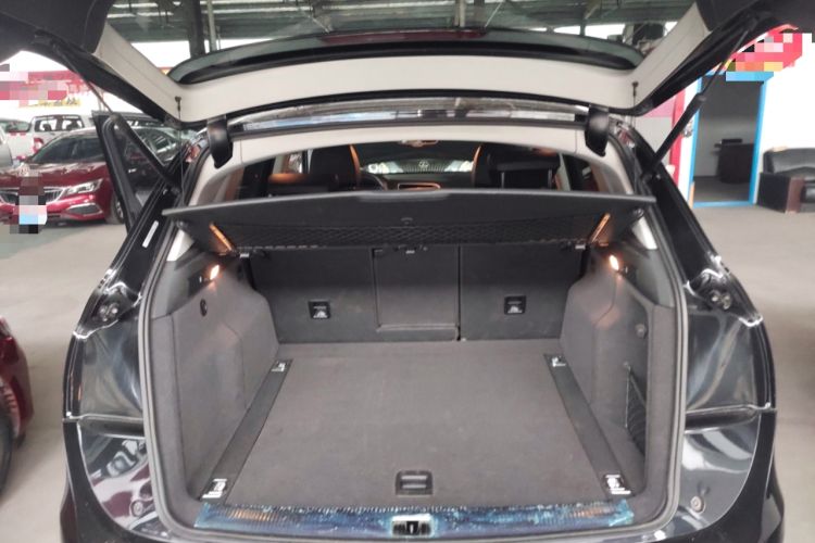 Used Audi Q5 2017 Plus 40 TFSI Technology Model Trunk