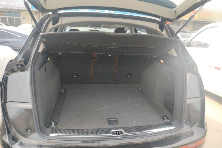 Used Audi Q5 2017 40 TFSI Technology Edition Trunk