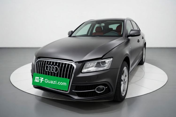 Used Audi Q5 2017 Plus 40 TFSI Ambition Model Guazi used car, China used car export, Used car for sale, Used cars, Cheapest cars for sale