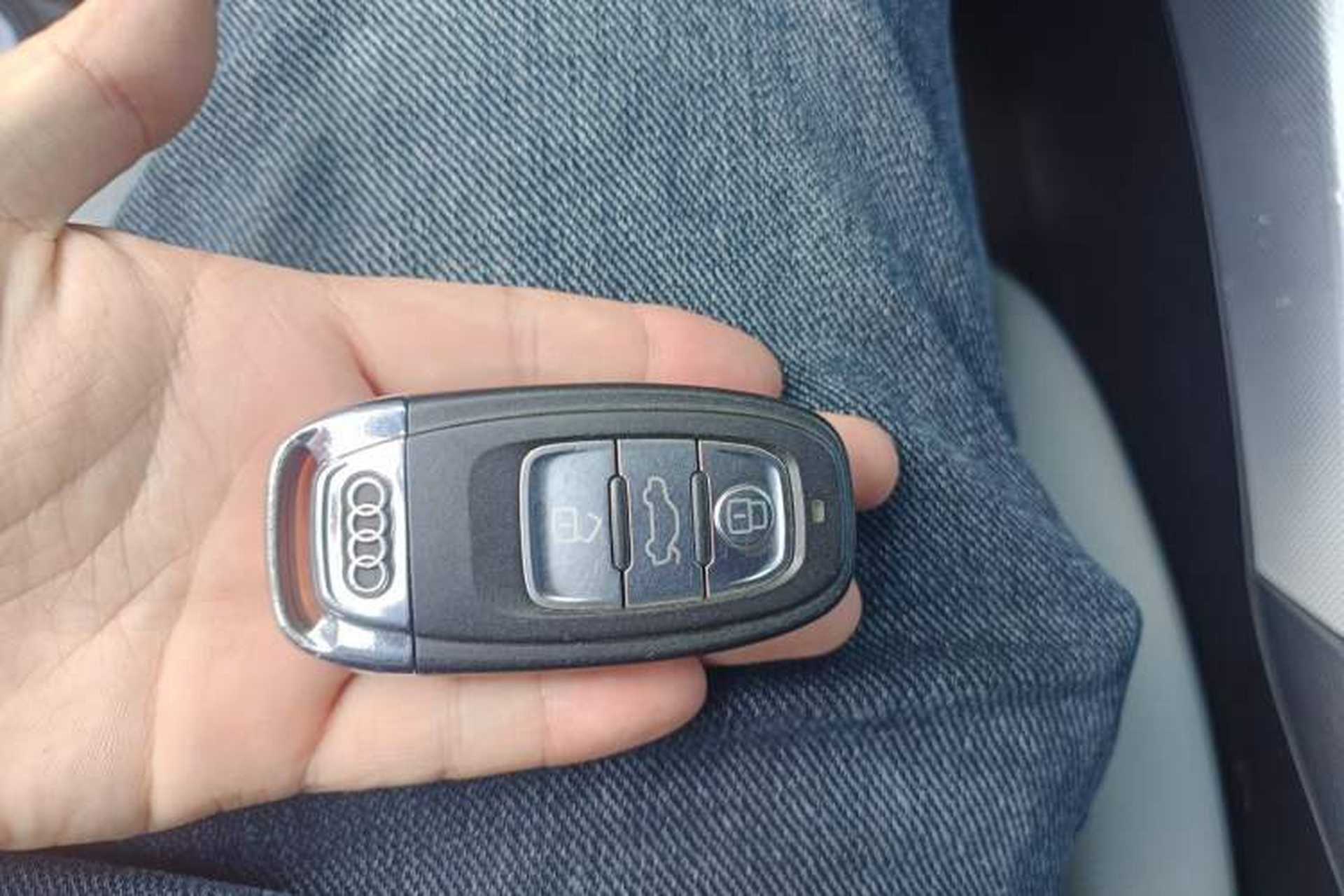 Used Audi Q5 2017 Plus 40 TFSI Technology Model Vehicle Key