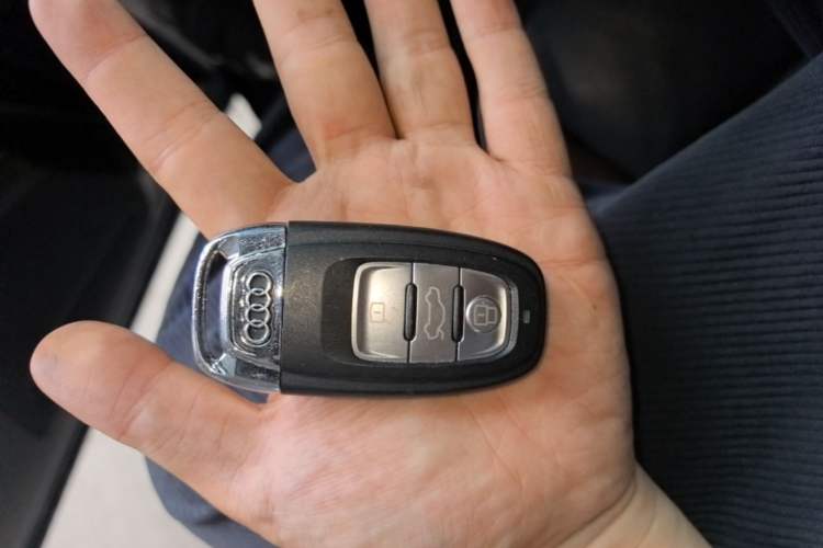 Used Audi Q5 2017 40 TFSI Technology Edition Vehicle Key