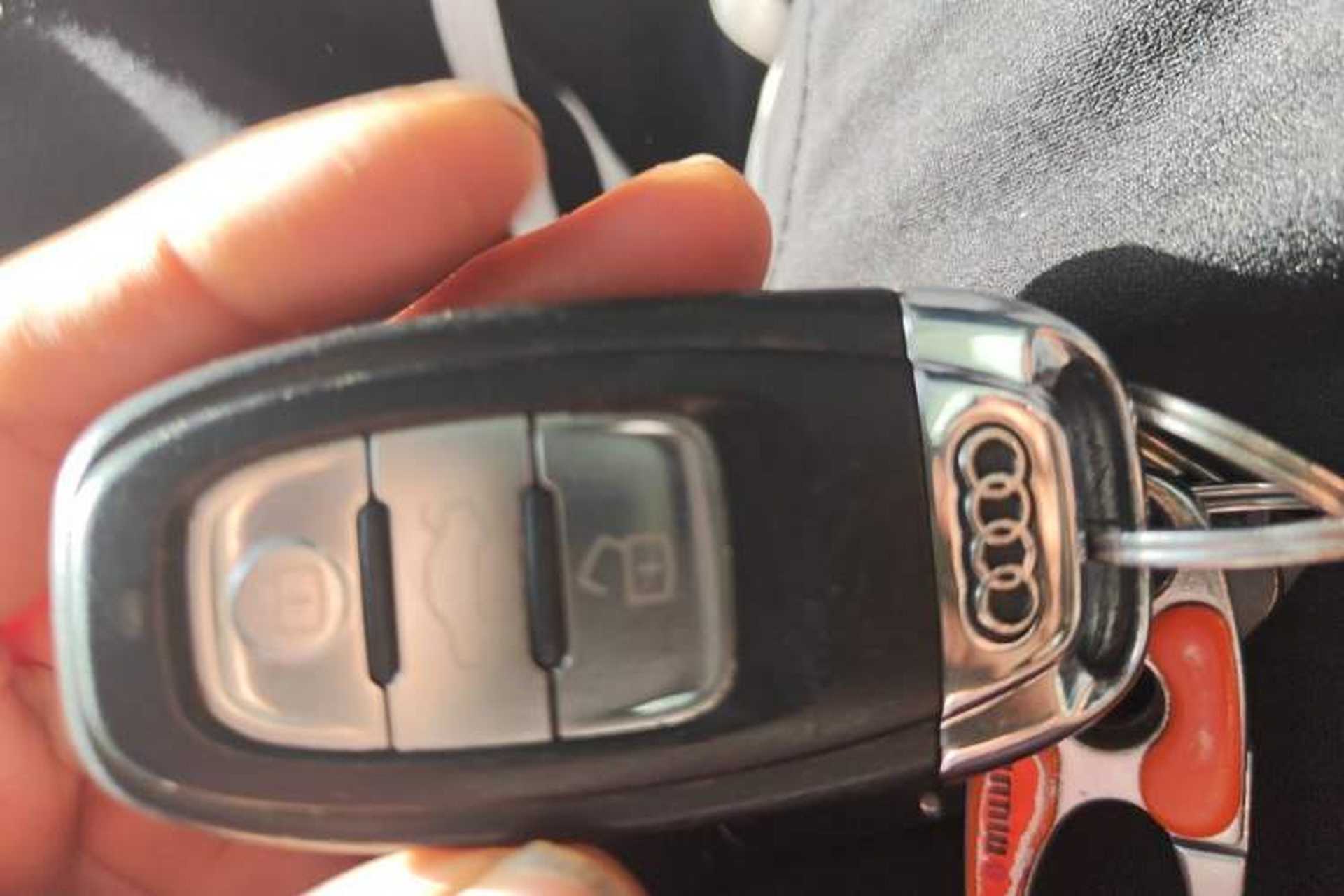 Used Audi Q5 2017 Plus 40 TFSI Technology Model Vehicle Key