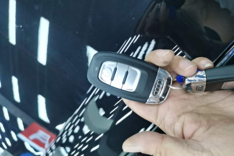 Used Audi Q5 2017 Plus 40 TFSI Technology Model Vehicle Key
