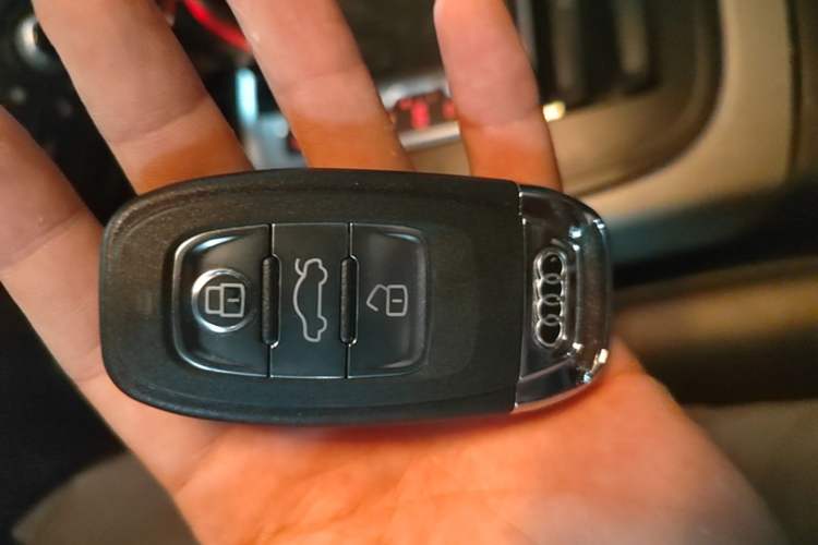 Used Audi Q5 2017 40 TFSI Ambition Edition Vehicle Key