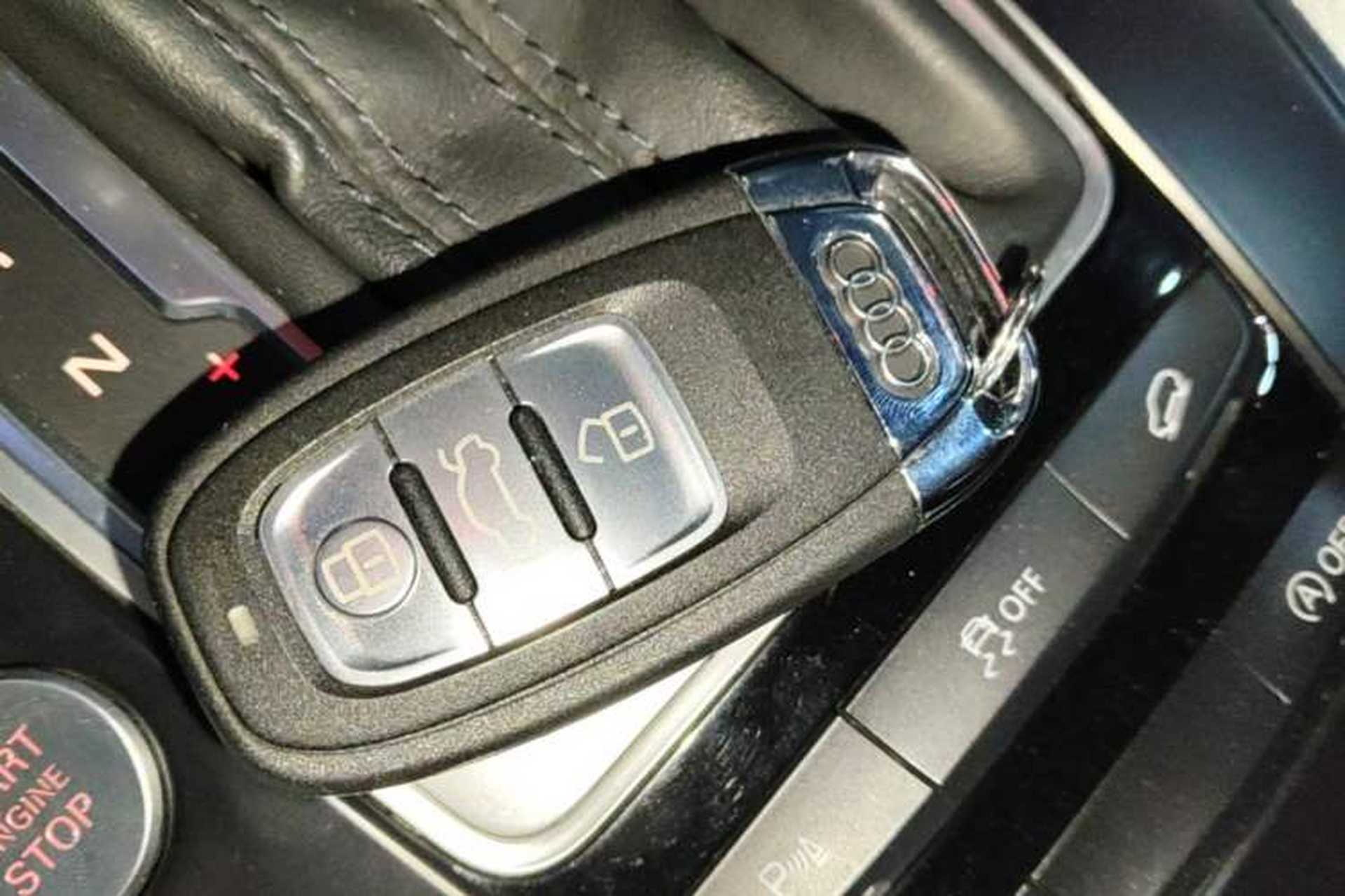 Used Audi Q5 2017 40 TFSI Technology Edition Vehicle Key