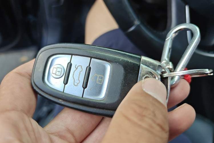 Used Audi Q5 2017 40 TFSI Technology Edition Vehicle Key