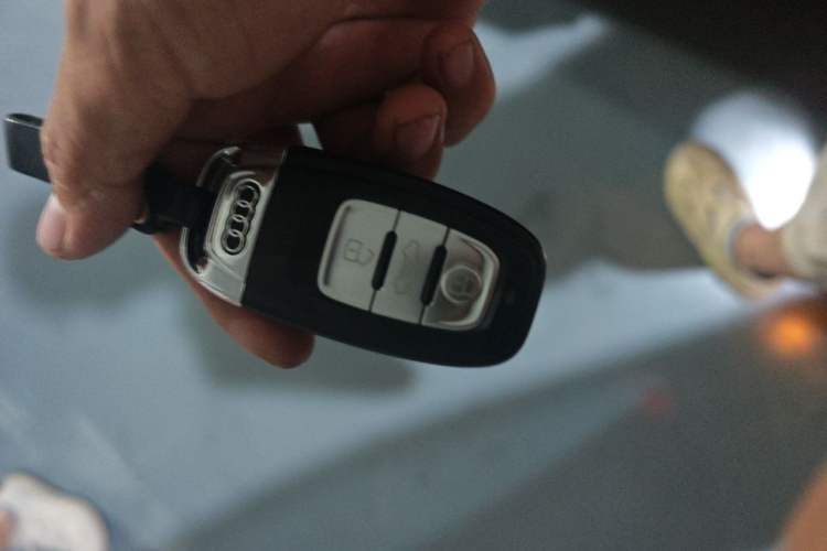 Used Audi Q5 2017 Plus 40 TFSI Ambition Model Vehicle Key