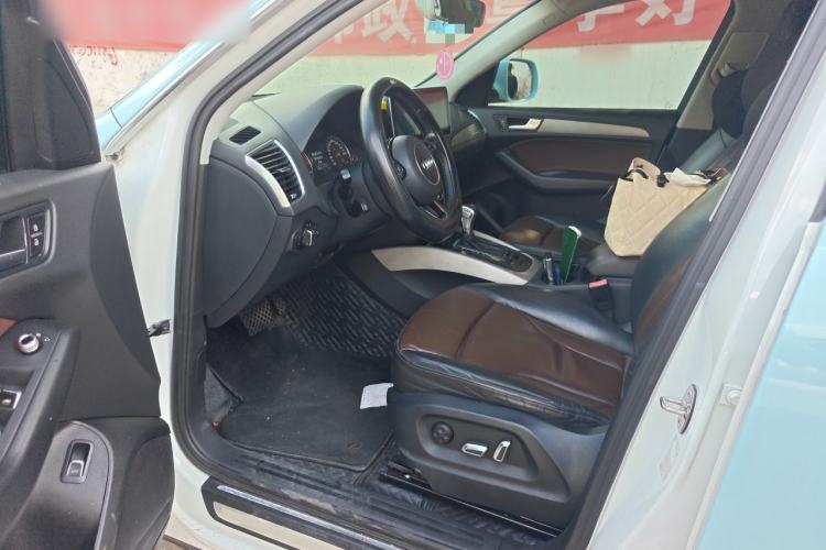 Used Audi Q5 2017 40 TFSI Ambition Edition Driver Seat
