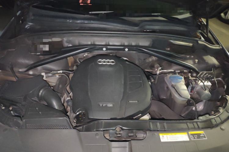 Used Audi Q5 2017 Plus 40 TFSI Ambition Model Engine Bay