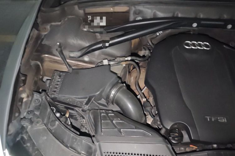 Used Audi Q5 2017 Plus 40 TFSI Ambition Model Engine Bay Right
