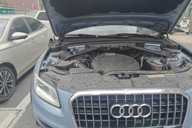 Used Audi Q5 2017 Plus 40 TFSI Technology Model Engine Bay Right
