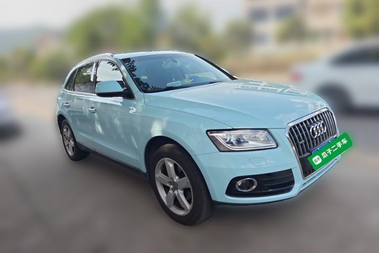 Used Audi Q5 2017 40 TFSI Ambition Edition Front Right 45 Deg