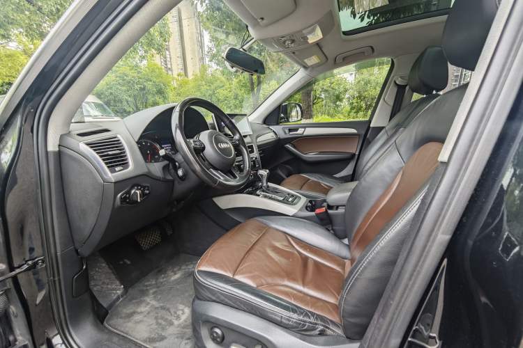 Used Audi Q5 2017 40 TFSI Ambition Edition Interior 1