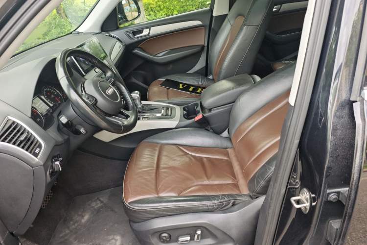Used Audi Q5 2017 40 TFSI Ambition Edition Left Front Seat