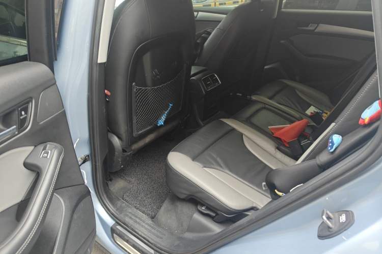 Used Audi Q5 2017 Plus 40 TFSI Technology Model Left Rear Seat