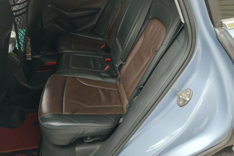 Used Audi Q5 2017 Plus 40 TFSI Ambition Model Left Rear Seat