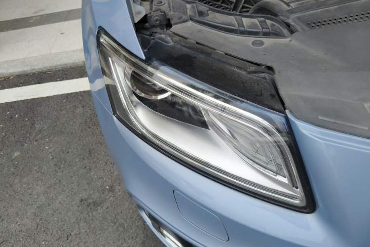 Used Audi Q5 2017 Plus 40 TFSI Ambition Model Right Front Headlight