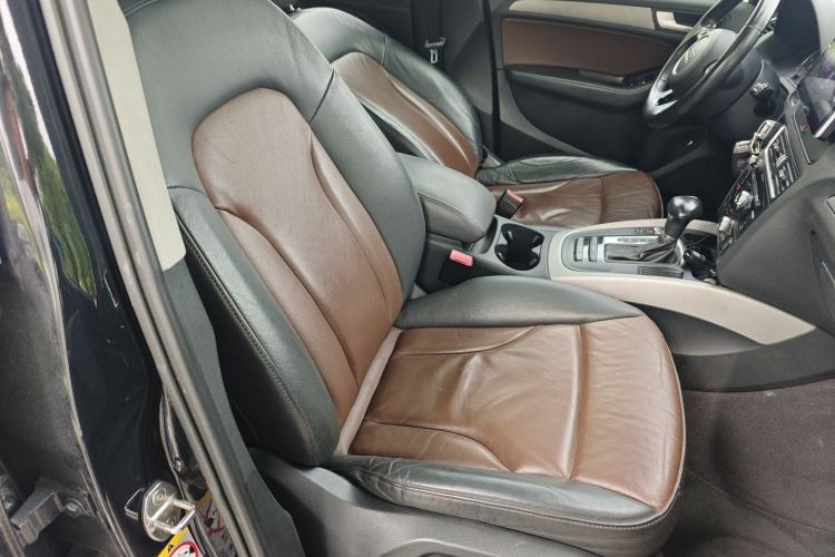 Used Audi Q5 2017 40 TFSI Ambition Edition Right Front Seat