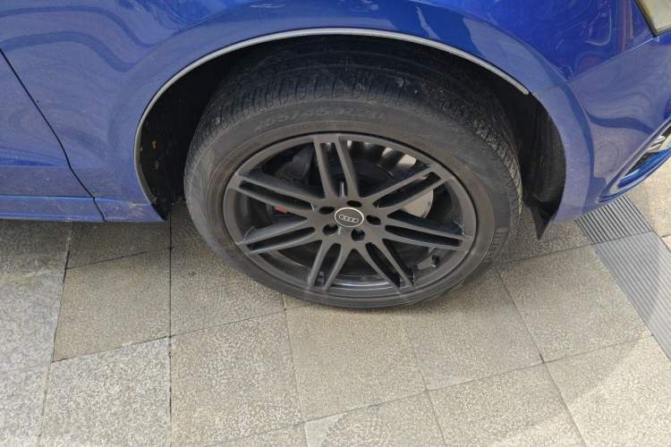 Used Audi Q5 2017 SQ5 3.0 TFSI quattro Right Front Wheel Hub