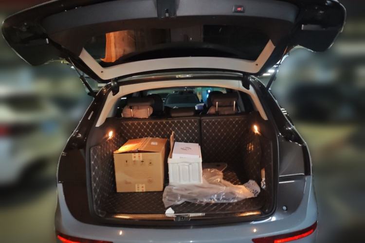 Used Audi Q5 2017 Plus 40 TFSI Ambition Model Trunk