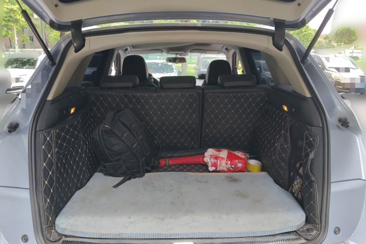 Used Audi Q5 2017 Plus 40 TFSI Ambition Model Trunk