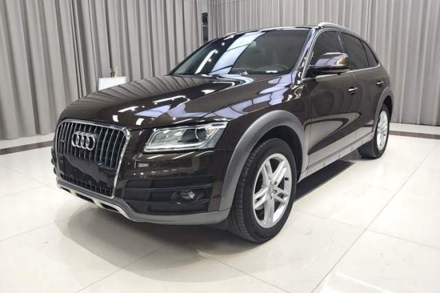 Used Audi Q5 2017 Plus 40 TFSI Technology Model